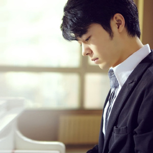 女人自己扒荫道让男人添小说
